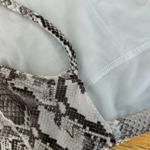 Victoria's Secret / High Neck Sport Bra / Natural Lizard - Picture 5 of 5